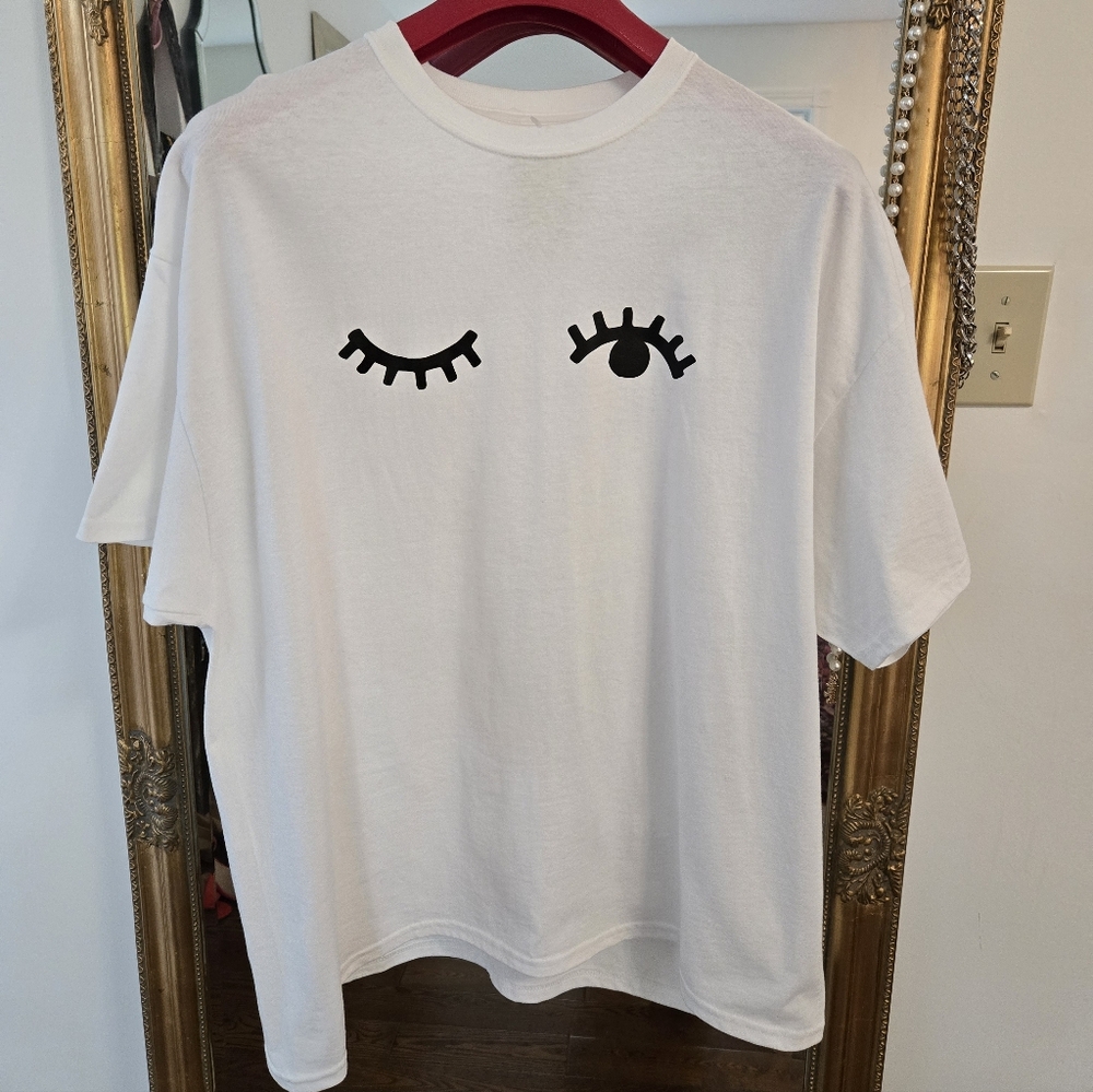 XL Cotton White Tshirt With Winky Eyes